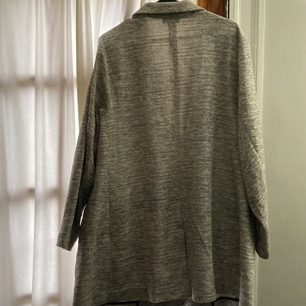 Torrid - Picture 3 of 4